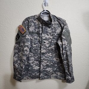 US Army Combat Uniform Medium Reg Lightweight Jacket Camo